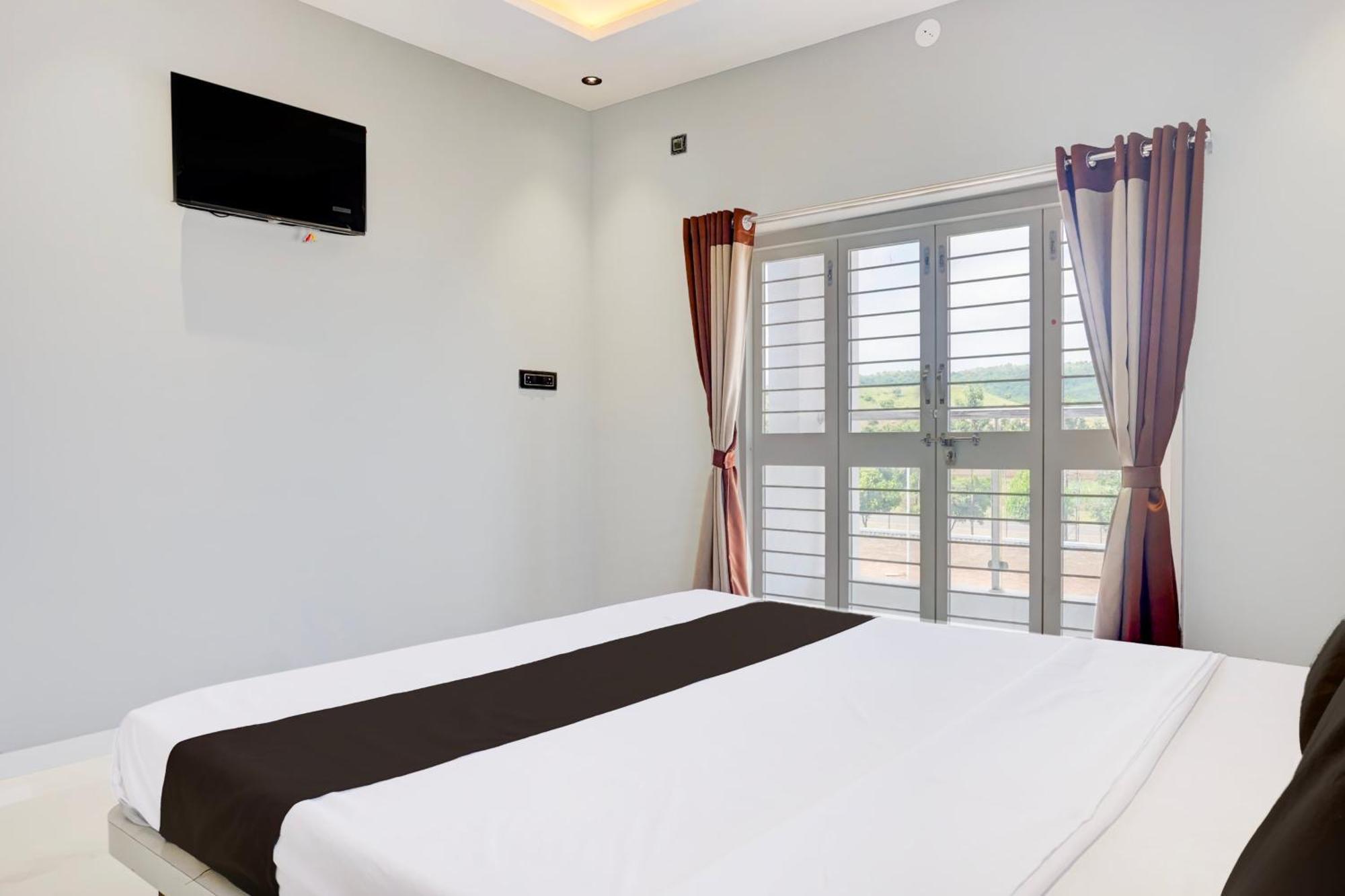 Hotel O Jeevan Restaurant & Lodging Kavathe المظهر الخارجي الصورة